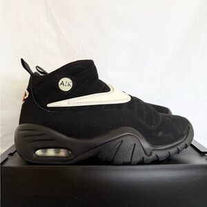 Nike Shake N’Destrukt Retro Black White size 10 880869-001 2017 PRE-OWNED